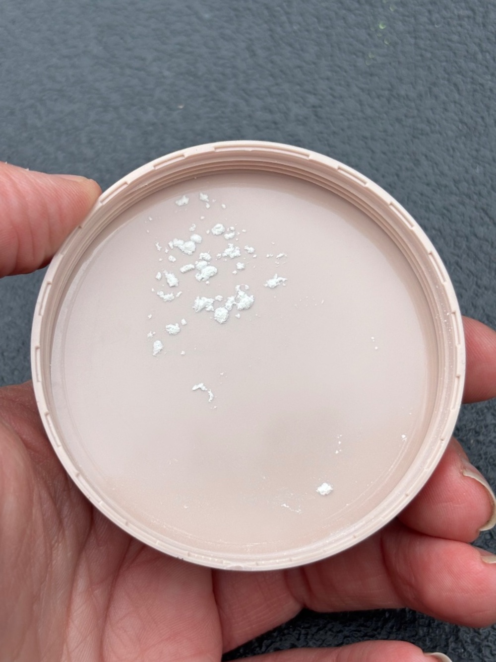 Ilia Soft Focus Setting Powder - Picture 3 of 5